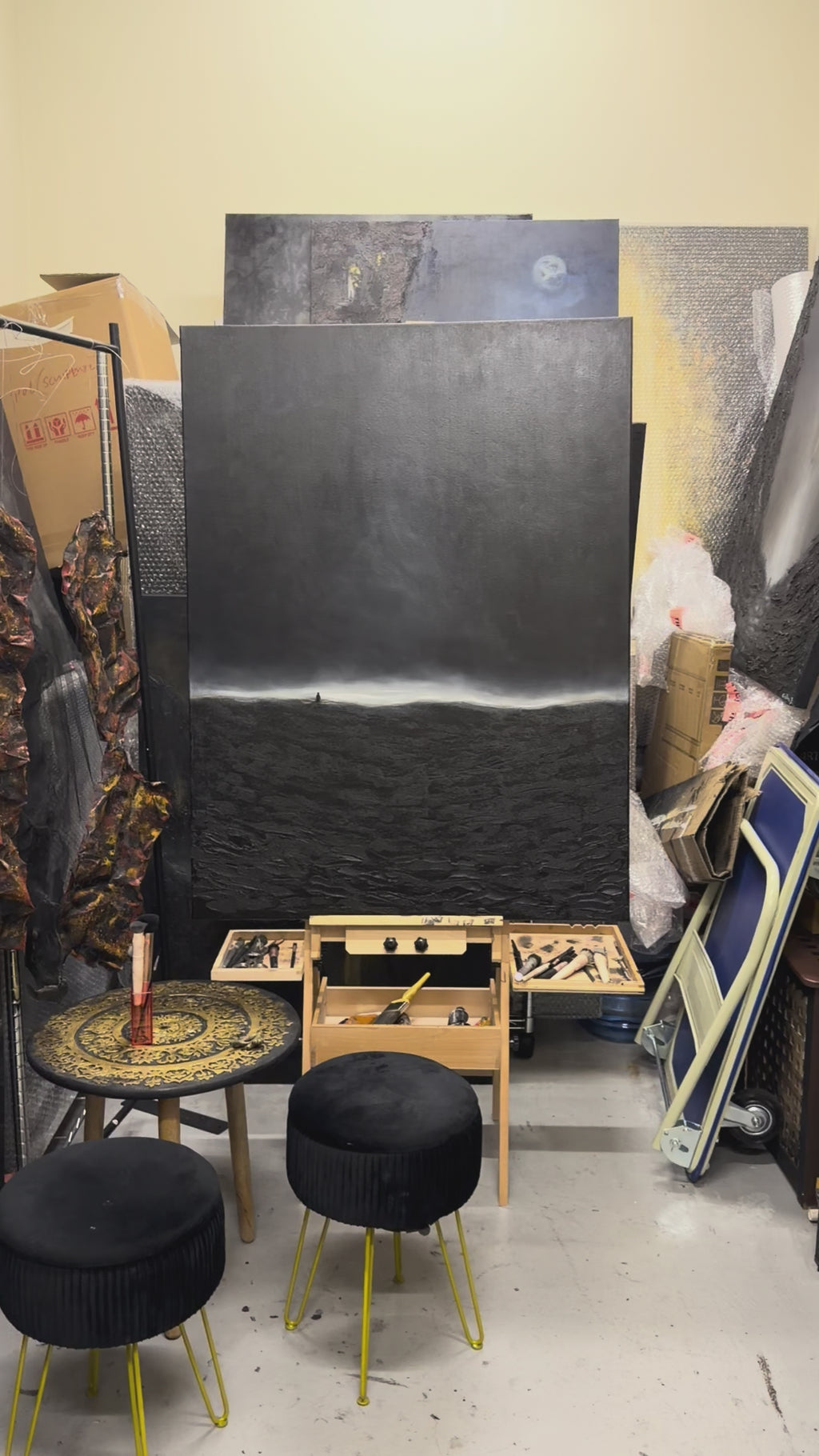 The Hidden Horizon